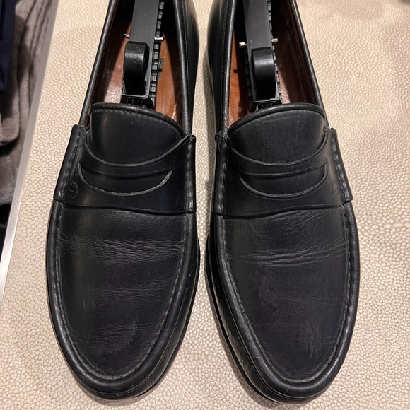 Loafers classic size 41D excellent condition fits US size 8...